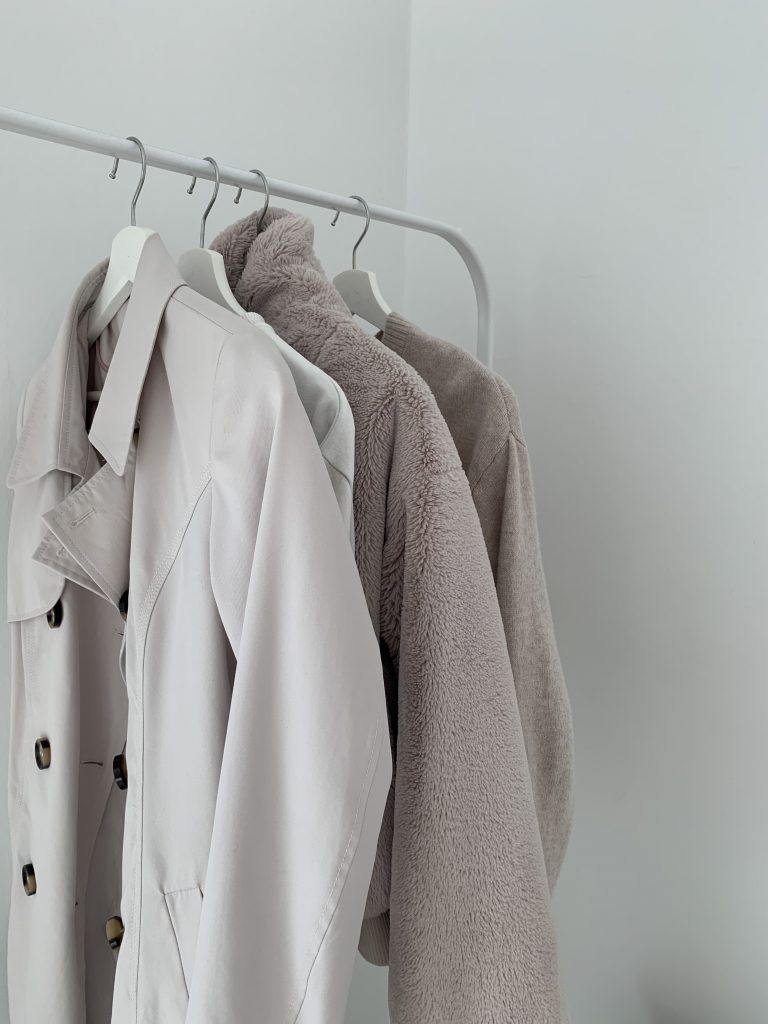 Pariser Chic | Das sind die Essentials der Capsule Wardrobe
