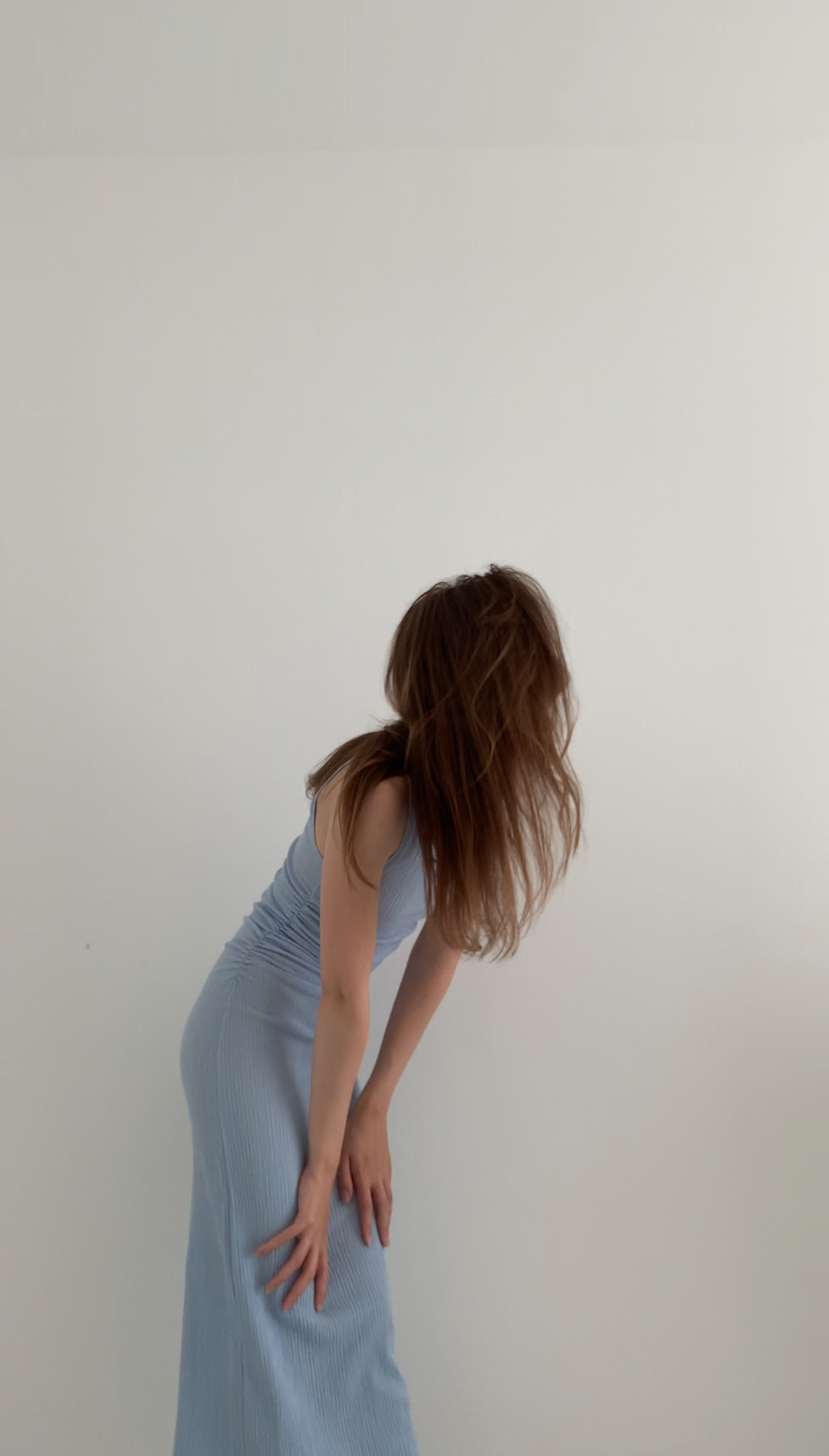 Maxikleid stylen im French Chic