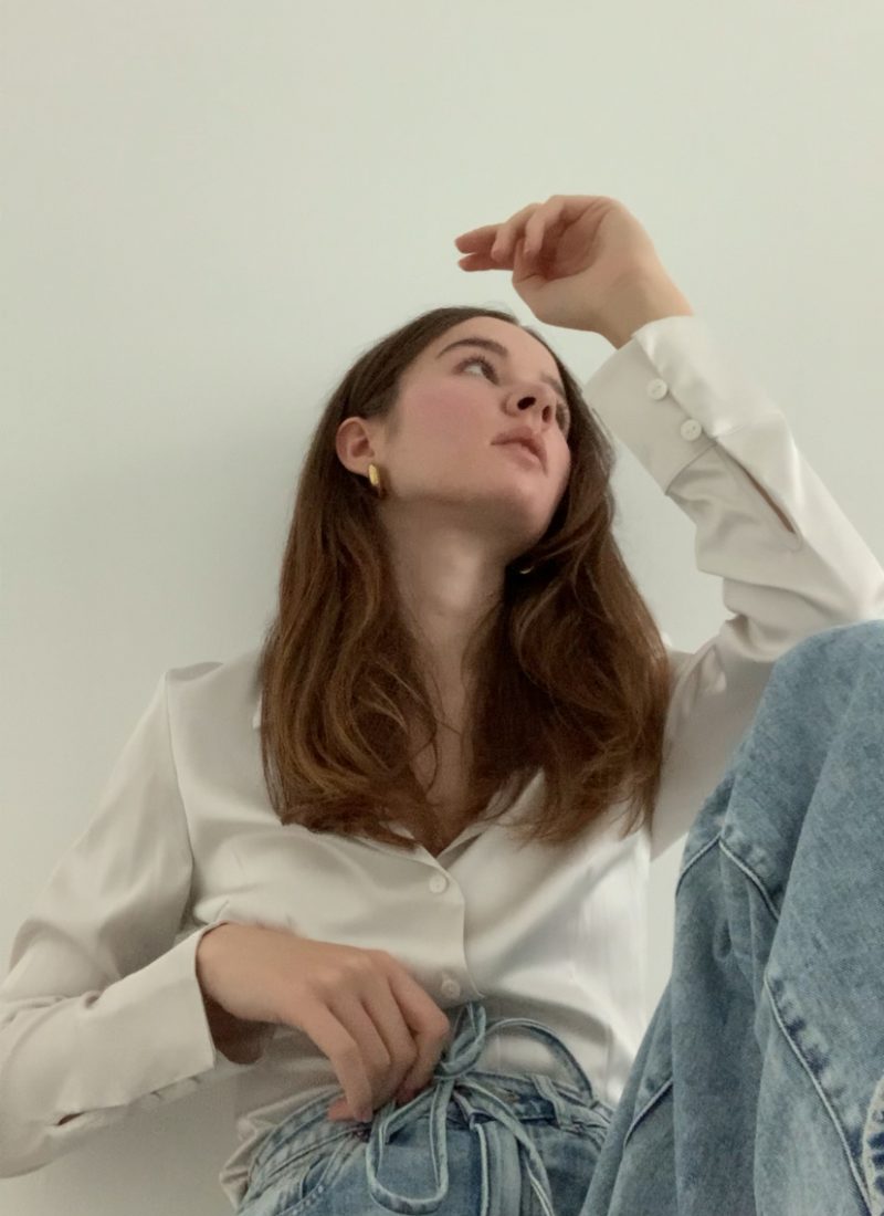 Straight Leg Jeans stylen im French Chic | Denim-Style-Guide