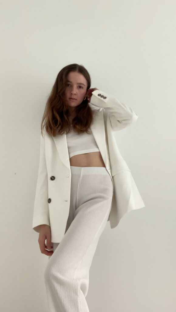 Off-Duty Model Look Paris