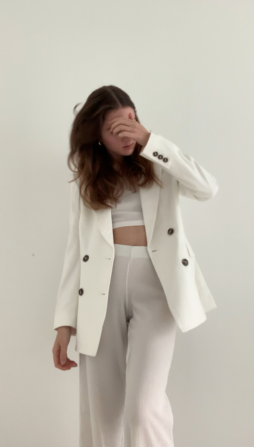 Off-Duty Model Look Paris