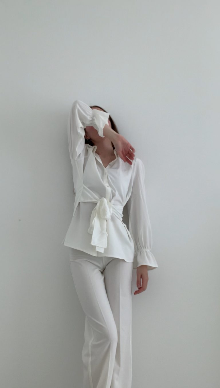 Cloud Dancer | Styling Tipps von Pariserinnen