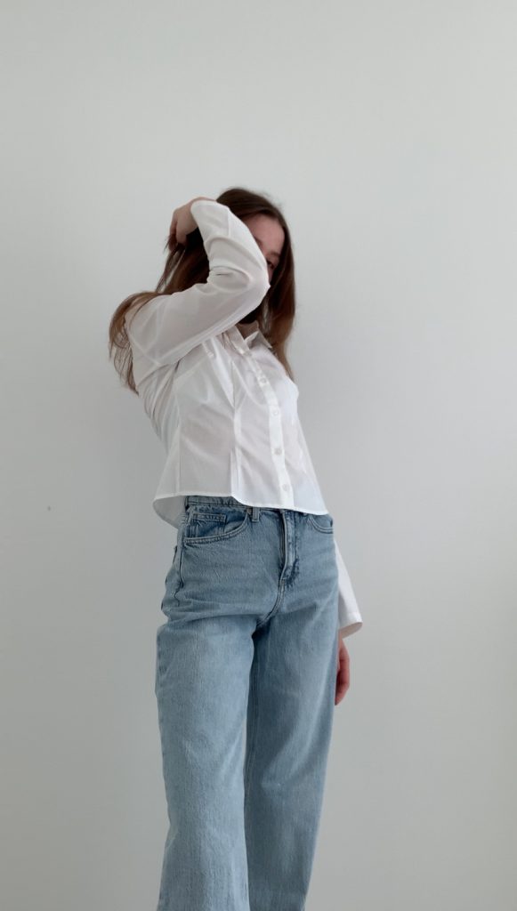 Weiße Bluse stylen im French Chic | Guide für junge Frauen