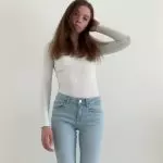 High Waist Jeans stylen im French Chic