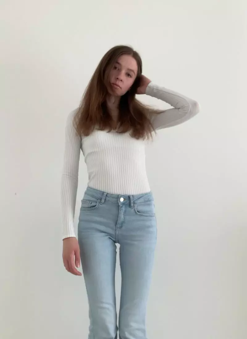 High Waist Jeans stylen im French Chic | Denim-Style-Guide