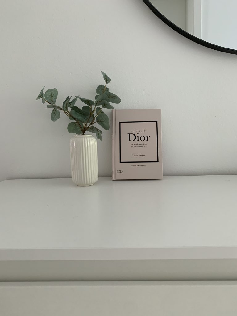 Diese 5 Fashion-Bücher bringen Pariser Chic in dein Apartment