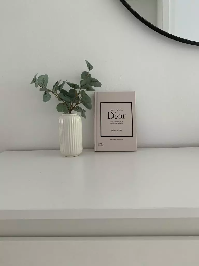 Diese 5 Fashion-Bücher bringen Pariser Chic in dein Apartment