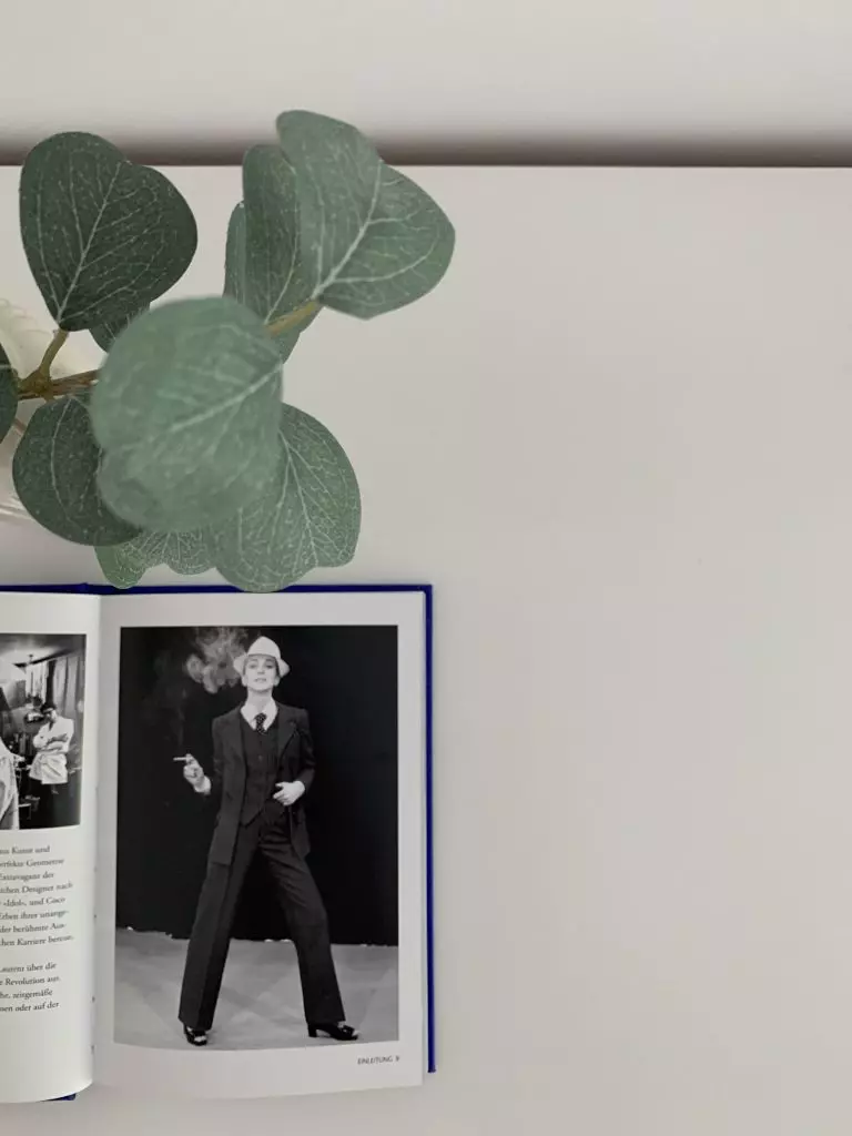 Diese 5 Fashion-Bücher bringen Pariser Chic in dein Apartment